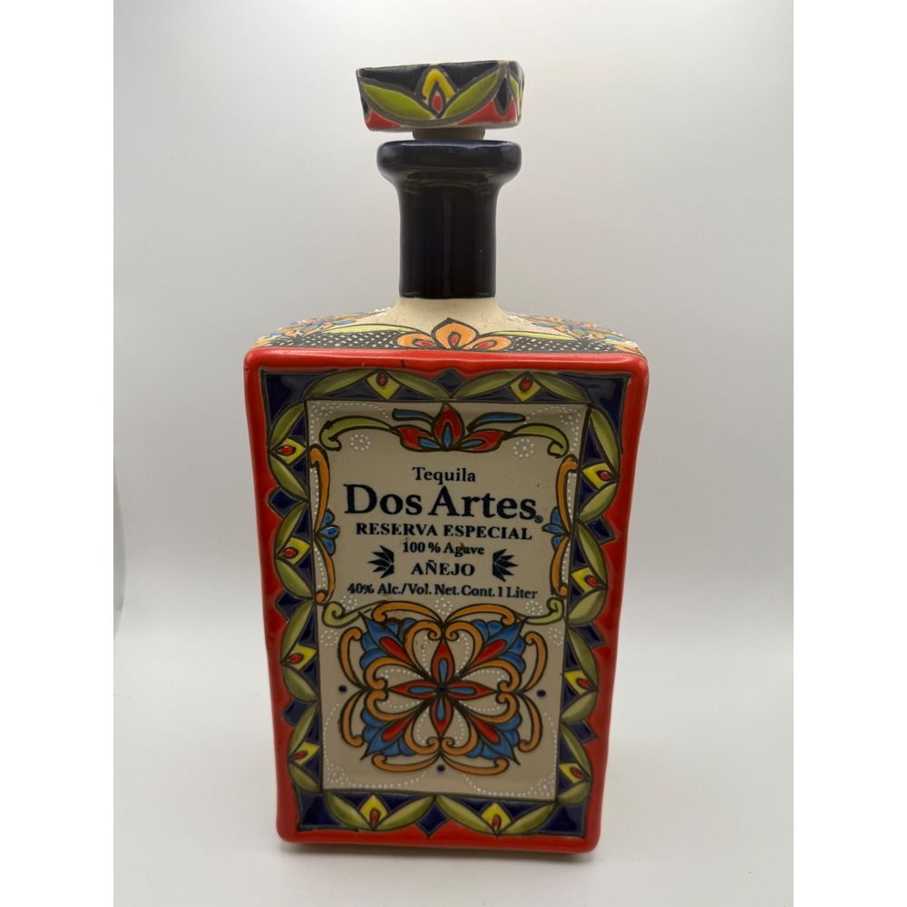Dos Artes Reserva Especial Anejo Tequila Empty 1L Ceramic Decanter Hand Painted
